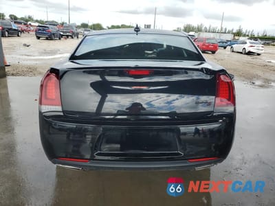 Zdjęcie 6 z 12 samochodu: 2023 CHRYSLER 300 S VIN:2C3CCABG8PH524205 - miniatura