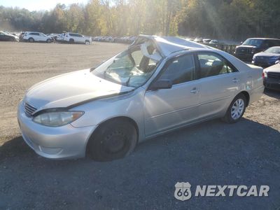 2005 TOYOTA CAMRY LE 4T1BE32K45U962727 - główne zdjęcie licytacji z USA - miniatura