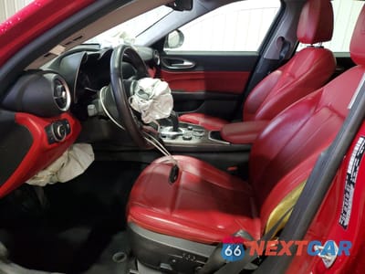 Zdjęcie 7 z 13 samochodu: 2020 ALFA ROMEO GIULIA TI VIN:ZARFANBN7L7631987 - miniatura