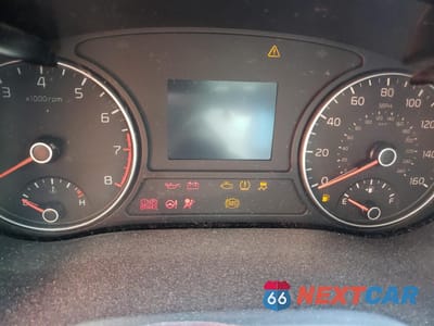 Zdjęcie 9 z 13 samochodu: 2017 KIA OPTIMA LX VIN:5XXGT4L32HG165125 - miniatura