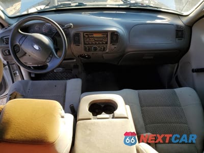 Zdjęcie 8 z 14 samochodu: 2003 FORD F150 VIN:1FTRX17203NB45949 - miniatura