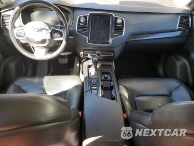 Zdjęcie 8 z 13 samochodu: 2018 VOLVO XC90 T6 VIN:YV4A22PK1J1208625 - miniatura