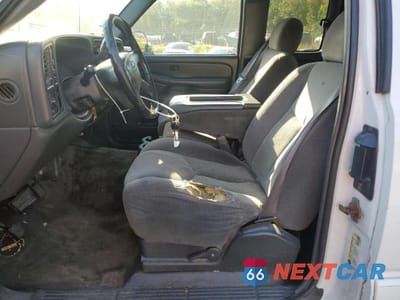 Zdjęcie 7 z 12 samochodu: 2006 CHEVROLET SILVERADO K2500 HEAVY DUTY VIN:1GCHK29D26E247336 - miniatura