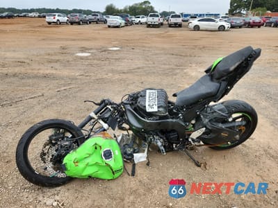 Piąte zdjęcie samochodu w środku: 2021 KAWASAKI ZX636 K VIN:JKBZXJG17MA015379 - miniatura