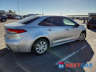 Trzecie zdjęcie samochodu z tyłu: 2020 TOYOTA COROLLA LE VIN:JTDEPRAEXLJ024580 - miniatura