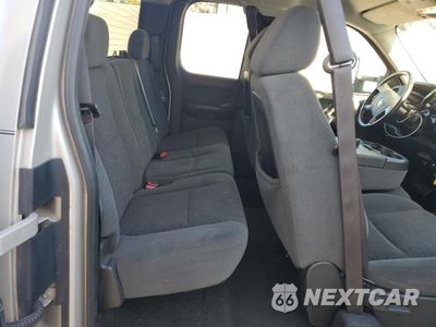 Zdjęcie 10 z 11 samochodu: 2008 CHEVROLET SILVERADO K3500 VIN:1GCJK39K98E150840 - miniatura