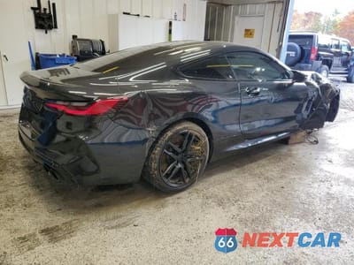 Trzecie zdjęcie samochodu z tyłu: 2020 BMW M8 VIN:WBSAE0C00LCD57677 - miniatura