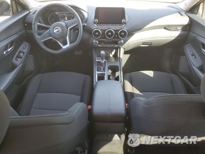 Zdjęcie 8 z 14 samochodu: 2025 NISSAN SENTRA SV VIN:3N1AB8CV4SY353230 - miniatura