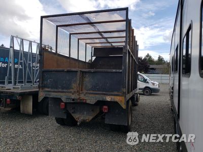 Trzecie zdjęcie samochodu z tyłu: 2004 CHEVROLET C7500 C7C042 VIN:1GBK7C1C44F505044 - miniatura