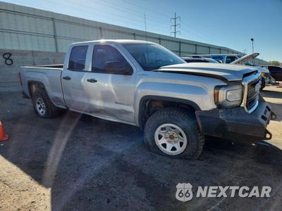 Czwarte zdjęcie samochodu z boku: 2018 GMC SIERRA K1500 VIN:1GTV2LEC0JZ135402 - miniatura