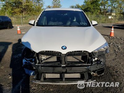 Piąte zdjęcie samochodu w środku: 2018 BMW X1 XDRIVE28I VIN:WBXHT3C30J5L30973 - miniatura