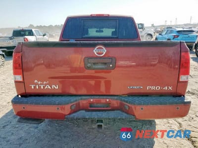 Zdjęcie 6 z 12 samochodu: 2015 NISSAN TITAN PRO-4X VIN:1N6BA0EC8FN506760 - miniatura