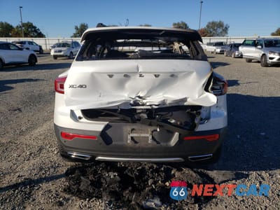 Zdjęcie 6 z 12 samochodu: 2019 VOLVO XC40 T4 INSCRIPTION VIN:YV4AC2HL8K2103239 - miniatura