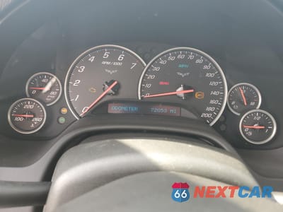 Zdjęcie 9 z 15 samochodu: 2005 CHEVROLET CORVETTE VIN:1G1YY24U155119036 - miniatura