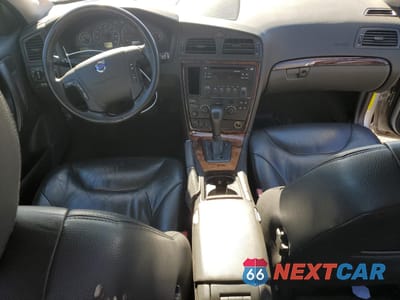 Zdjęcie 8 z 13 samochodu: 2006 VOLVO V70 VIN:YV1SW612562549792 - miniatura