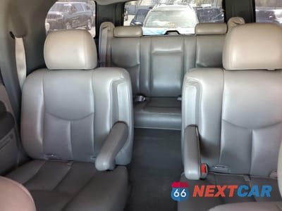 Zdjęcie 10 z 15 samochodu: 2003 GMC YUKON XL C1500 VIN:1GKEC16T43J113540 - miniatura