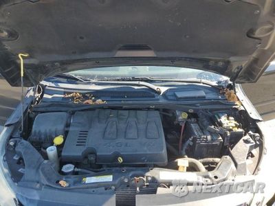 Zdjęcie 12 z 13 samochodu: 2010 VOLKSWAGEN ROUTAN SEL VIN:2V4RW5DX7AR199359 - miniatura