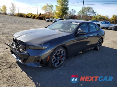 2025 BMW I5 XDRIVE 40 WBY13HG04SCT25671 - główne zdjęcie licytacji z USA - miniatura