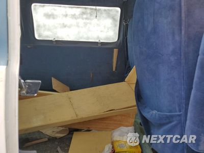 Zdjęcie 11 z 14 samochodu: 1990 DODGE RAM VAN B150 VIN:2B6FB11X9LK735511 - miniatura