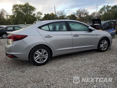 Trzecie zdjęcie samochodu z tyłu: 2020 HYUNDAI ELANTRA SEL VIN:5NPD84LF6LH555480 - miniatura