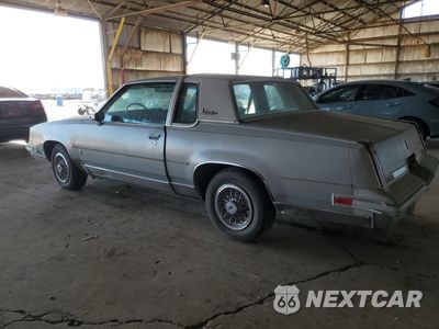 Drugie zdjęcie samochodu z przodu: 1983 OLDSMOBILE CUTLASS SUPREME BROUGHAM VIN:1G3AM47A2DM314679 - miniatura