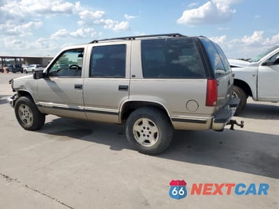 Drugie zdjęcie samochodu z przodu: 1999 CHEVROLET TAHOE VIN:1GNEK13R5XR149467 - miniatura