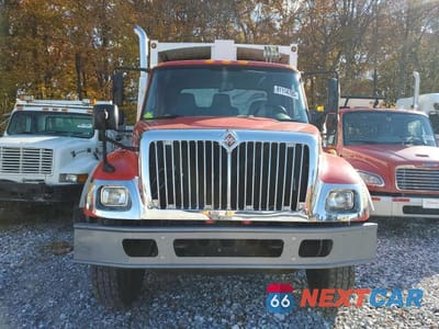 Zdjęcie 9 z 10 samochodu: 2007 INTERNATIONAL 7500 REFUSE TRUCK VIN:1HTWNAZT17J563791 - miniatura