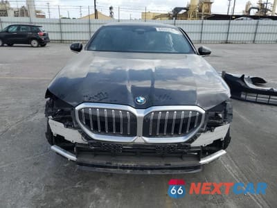 Piąte zdjęcie samochodu w środku: 2024 BMW 530 I VIN:WBA43FJ05RCR67111 - miniatura