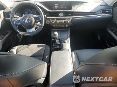 Zdjęcie 8 z 15 samochodu: 2018 LEXUS ES 350 VIN:58ABK1GG5JU101514 - miniatura