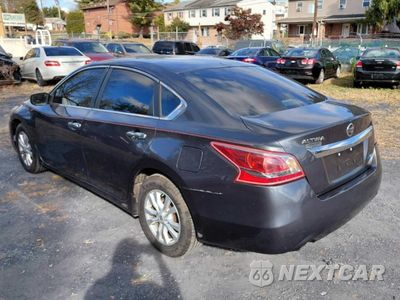 Trzecie zdjęcie samochodu z tyłu: 2013 NISSAN ALTIMA 2.5 VIN:1N4AL3AP0DN662777 - miniatura
