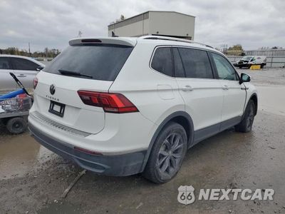 Trzecie zdjęcie samochodu z tyłu: 2022 VOLKSWAGEN TIGUAN SE VIN:3VV3B7AX3NM012340 - miniatura