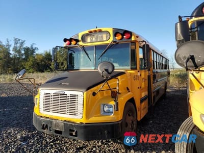 Drugie zdjęcie samochodu z przodu: 2006 THOMAS SAF-T-LINER C2 - SCHOOL BUS VIN:4UZAAXCS66CV63256 - miniatura