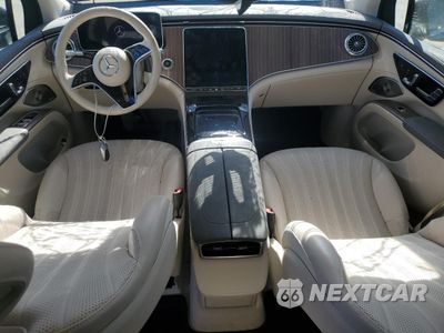 Zdjęcie 8 z 13 samochodu: 2023 MERCEDES-BENZ EQS SUV 450 4MATIC VIN:4JGDM2EB1PA013996 - miniatura