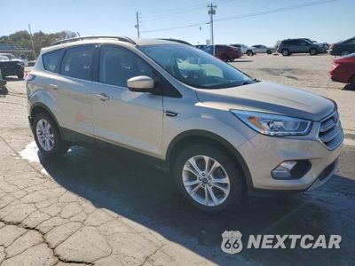 Czwarte zdjęcie samochodu z boku: 2018 FORD ESCAPE SEL VIN:1FMCU0HD6JUA21577 - miniatura