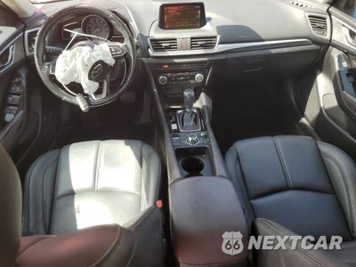 Zdjęcie 8 z 14 samochodu: 2018 MAZDA 3 TOURING VIN:3MZBN1V34JM242059 - miniatura