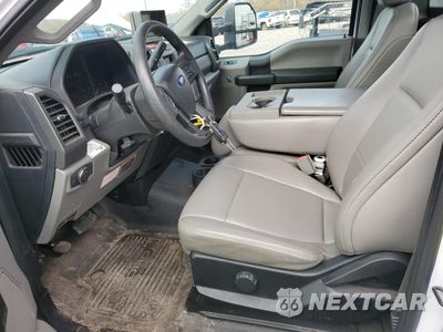 Zdjęcie 7 z 12 samochodu: 2019 FORD F550 SUPER DUTY BUCKET TRUCK VIN:1FDUF5GT8KDA00476 - miniatura