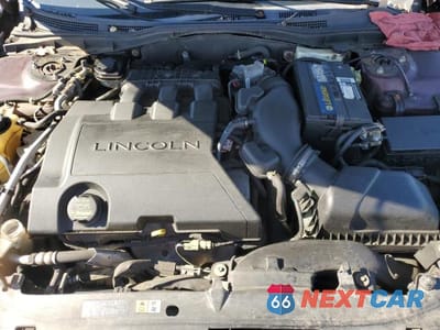 Zdjęcie 11 z 12 samochodu: 2011 LINCOLN MKZ VIN:3LNHL2GC9BR754924 - miniatura