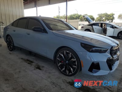 Czwarte zdjęcie samochodu z boku: 2024 BMW I5 M60 VIN:WBY43FK00RCR76606 - miniatura