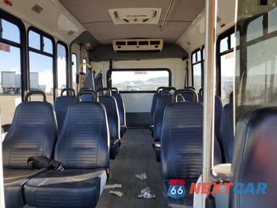 Zdjęcie 6 z 10 samochodu: 2008 FORD E450 SHUTTLE BUS VIN:1FD4E45L58DB51350 - miniatura