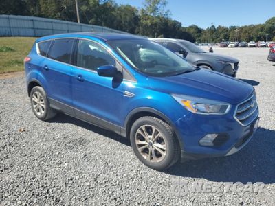 Czwarte zdjęcie samochodu z boku: 2017 FORD ESCAPE SE VIN:1FMCU9G98HUA36674 - miniatura