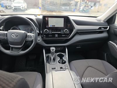 Zdjęcie 9 z 14 samochodu: 2023 TOYOTA HIGHLANDER HYBRID LE VIN:5TDBBRCHXPS111896 - miniatura