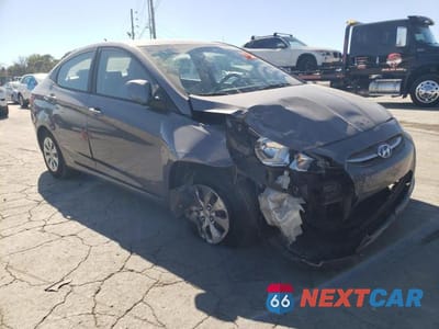 Czwarte zdjęcie samochodu z boku: 2017 HYUNDAI ACCENT SE VIN:KMHCT4AE8HU237874 - miniatura