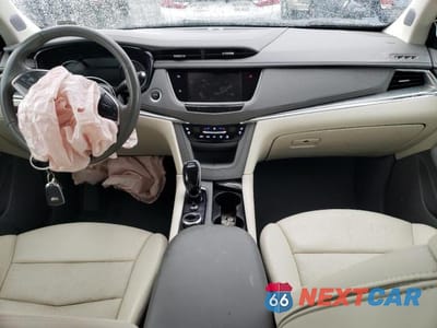 Zdjęcie 8 z 12 samochodu: 2022 CADILLAC XT5 PREMIUM LUXURY VIN:1GYKNDRS6NZ105208 - miniatura