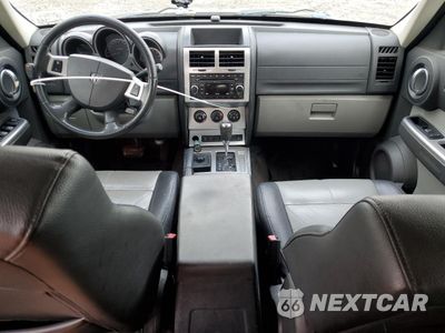 Zdjęcie 8 z 13 samochodu: 2010 DODGE NITRO SXT VIN:1D4PU5GX6AW107509 - miniatura