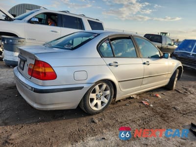 Trzecie zdjęcie samochodu z tyłu: 2002 BMW 325 I VIN:WBAET37462NG76921 - miniatura