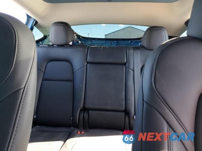 Zdjęcie 10 z 13 samochodu: 2025 TESLA MODEL Y VIN:7SAYGDEE6SF305777 - miniatura