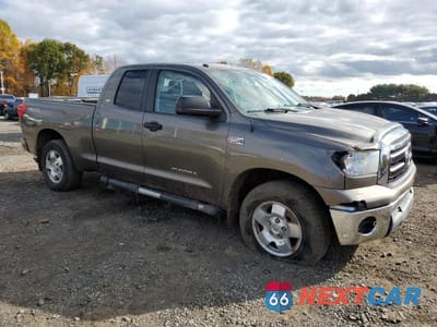 Czwarte zdjęcie samochodu z boku: 2013 TOYOTA TUNDRA DOUBLE CAB SR5 VIN:5TFUY5F17DX315415 - miniatura