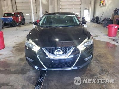 Piąte zdjęcie samochodu w środku: 2017 NISSAN MAXIMA 3.5 SR VIN:1N4AA6AP0HC388122 - miniatura