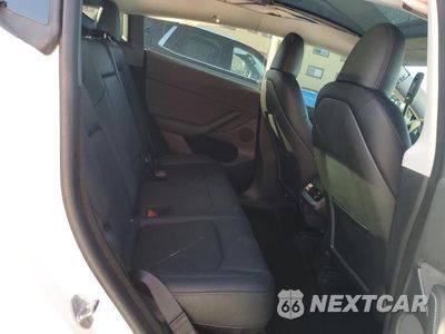 Zdjęcie 10 z 12 samochodu: 2023 TESLA MODEL Y VIN:7SAYGDEE6PA027192 - miniatura