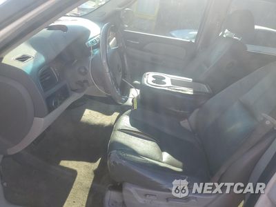 Zdjęcie 7 z 13 samochodu: 2007 GMC YUKON XL C1500 VIN:1GKFC16J97R184372 - miniatura